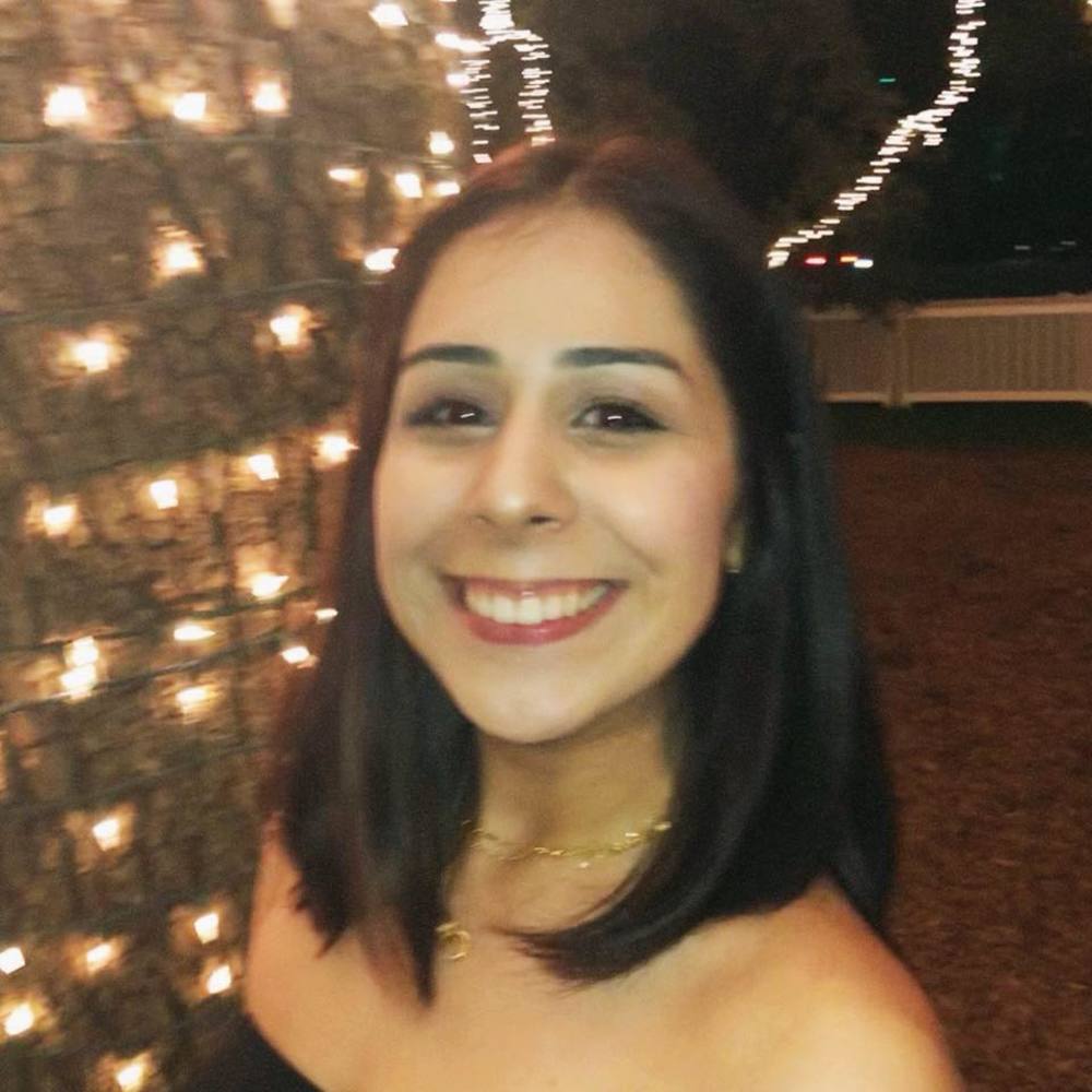 Meet your Posher, Noura